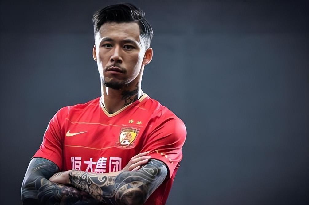 KOK体育-大连英博久违中锋有望在下一轮爆发进球！曾是新晋国脚，值得期待